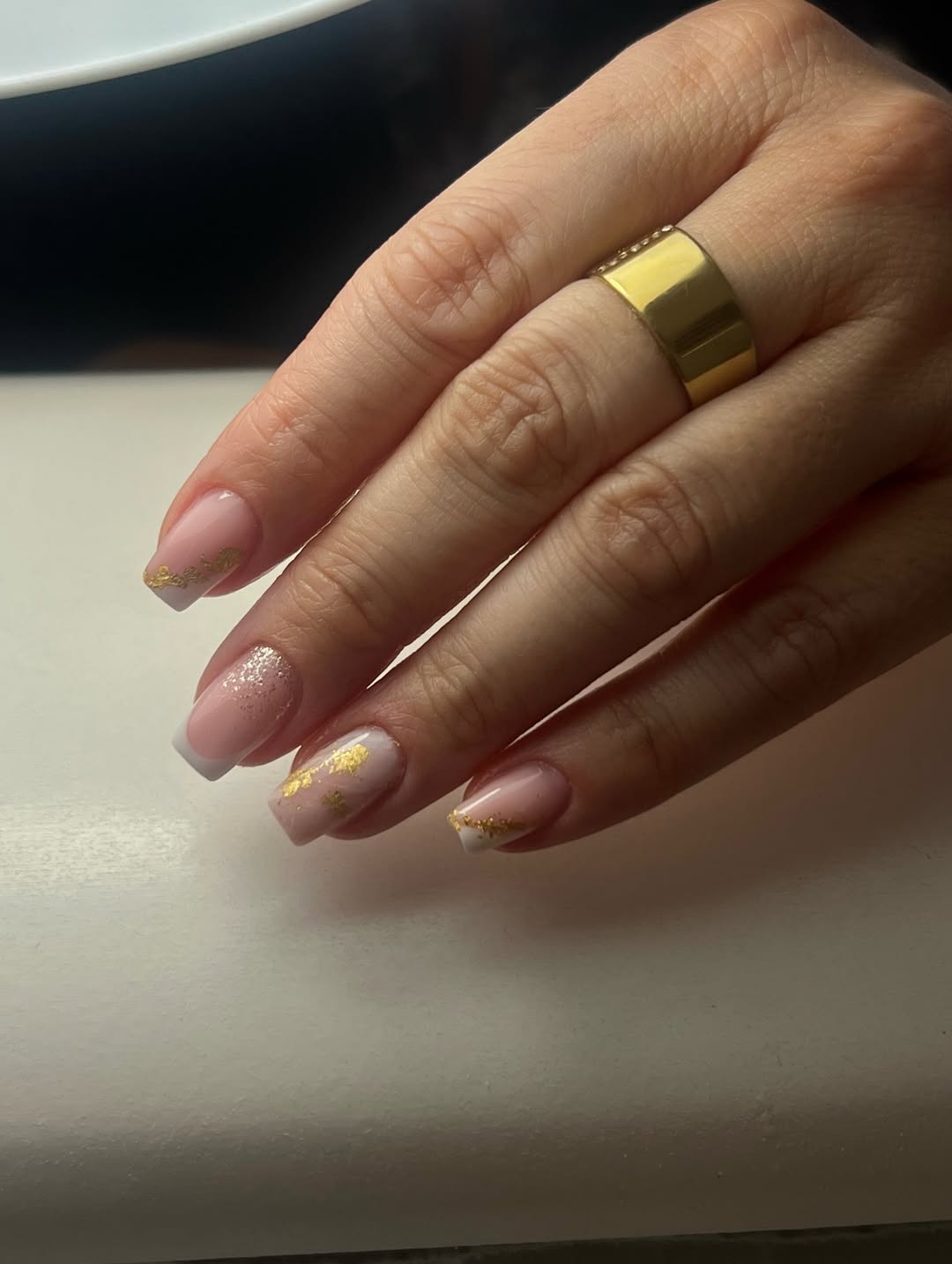 Nude pan de oro